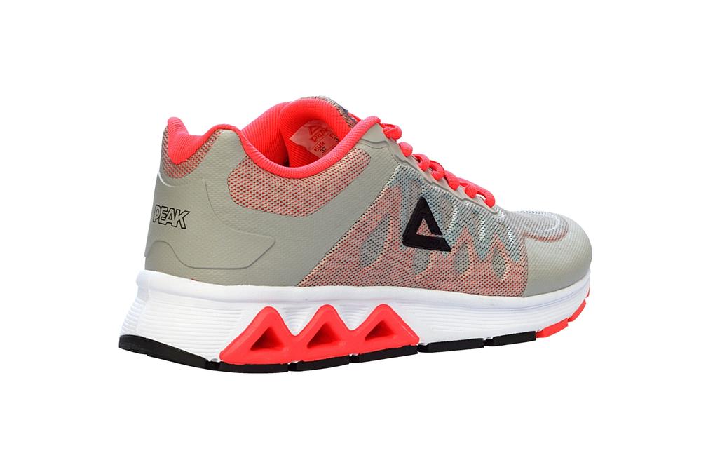 peak running shoes
