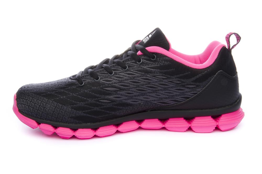 peak running shoes