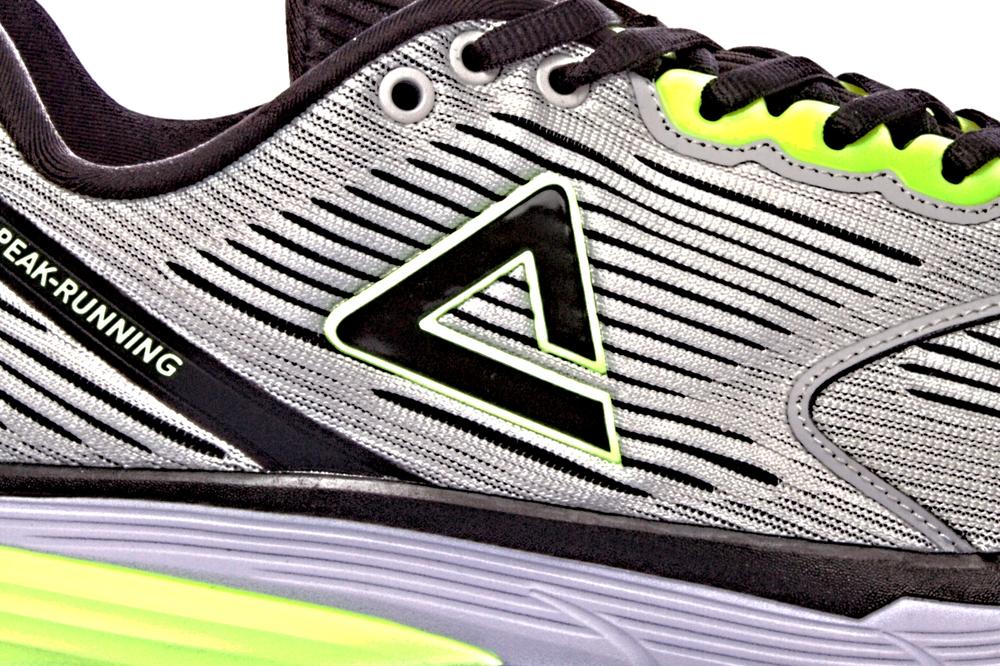 peak jogging shoes