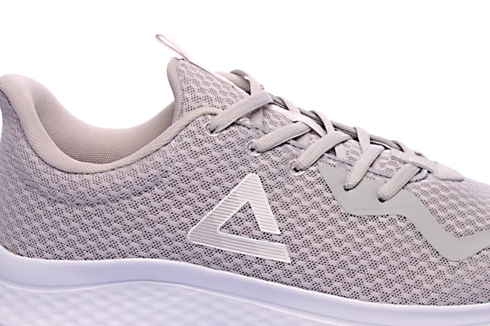 peak running shoes