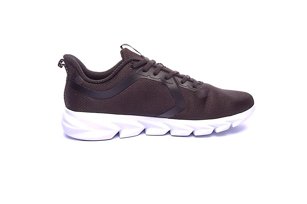 peak running shoes