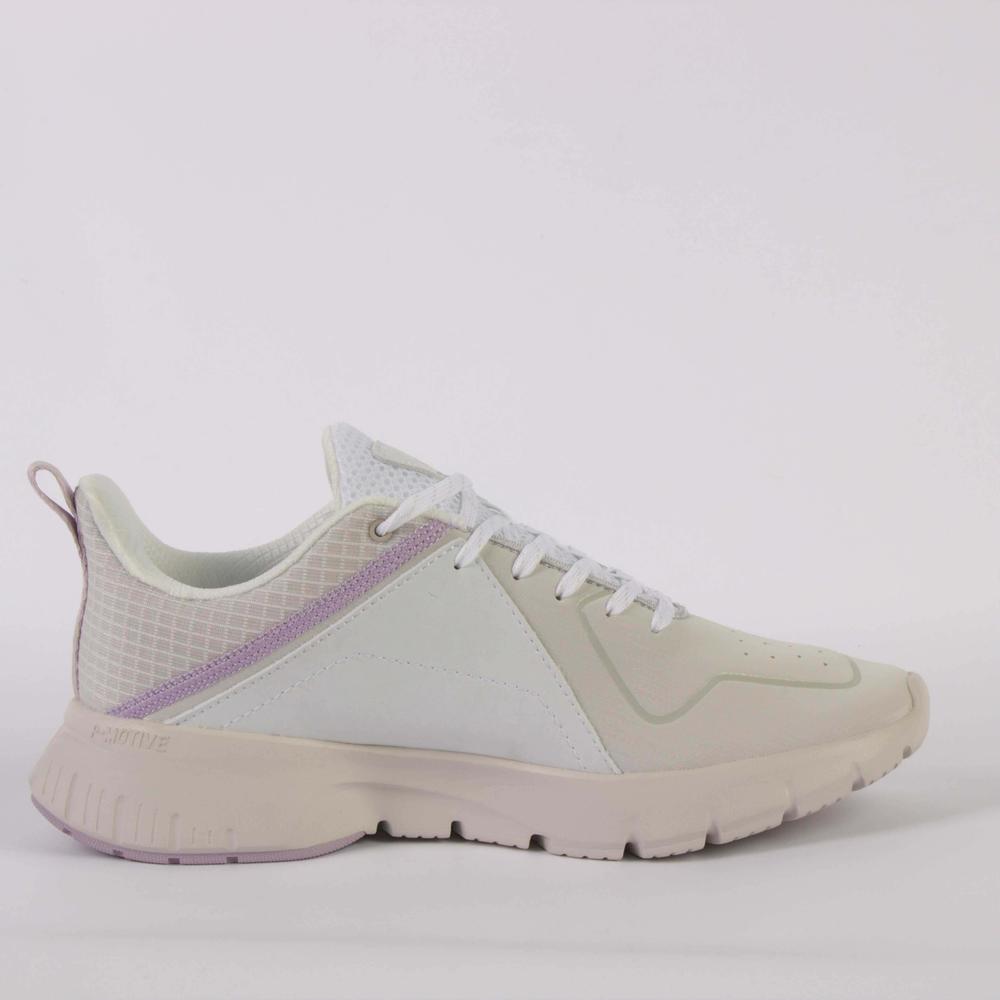 peak health shoes