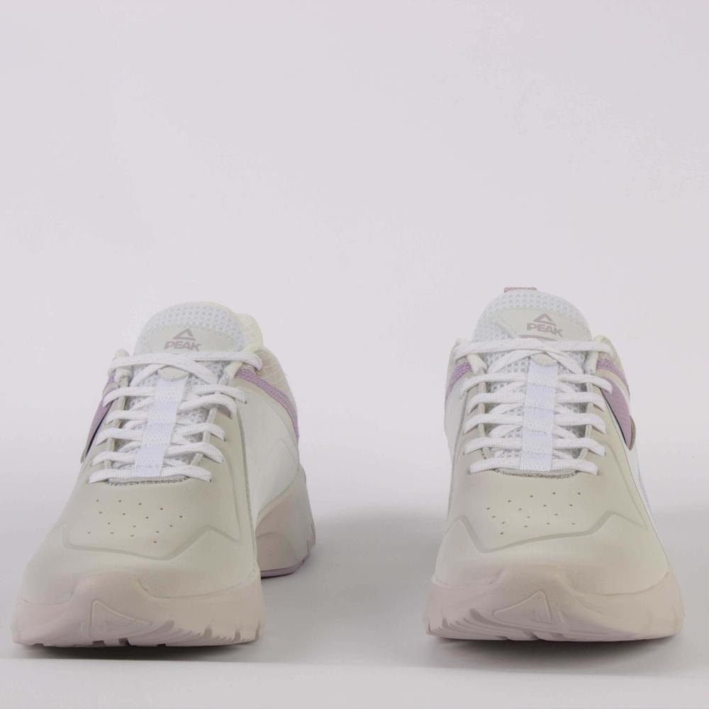 peak health shoes