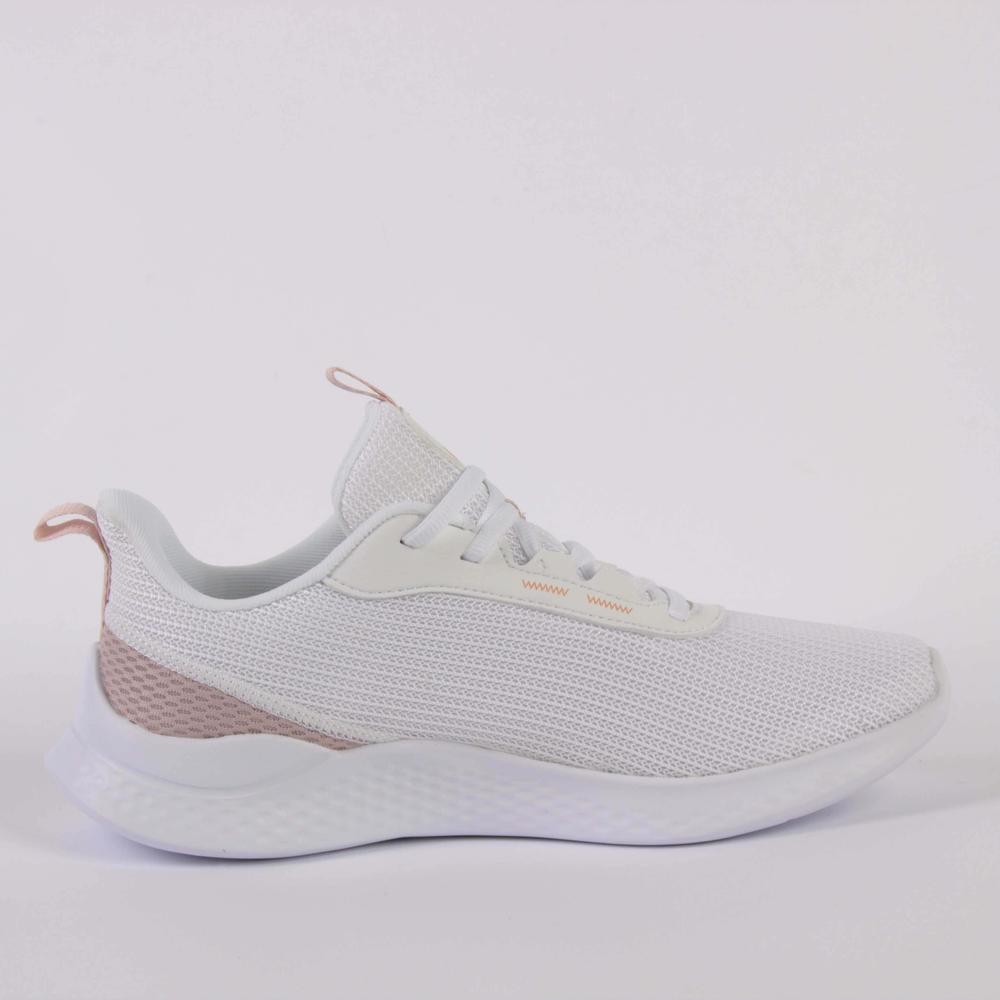 peak running shoes 
