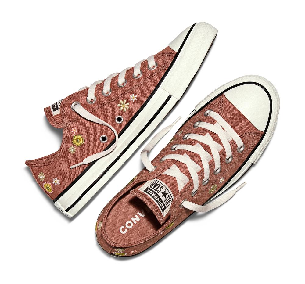 Chuck Taylor All Star Embroidered Florals